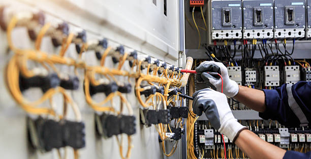 Professional Electrician technician working in Port Washington, NY